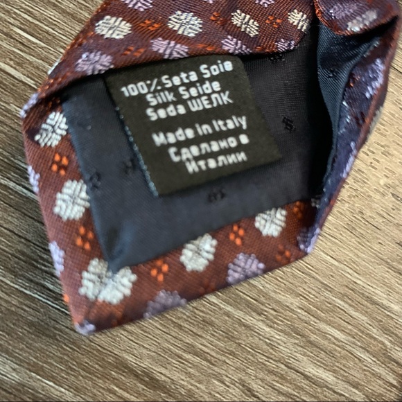 3/$27 Hugo Boss 100% Silk Tie - Picture 6 of 7